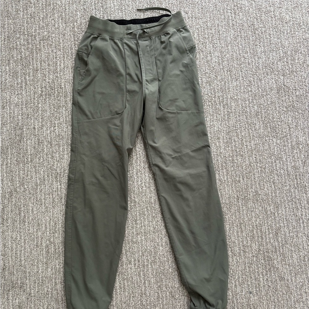Men’s Lululemon joggers